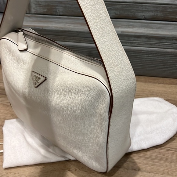 Authentic off-white leather Prada bag. Gently loved! Comes with dust bag. - Picture 4 of 10